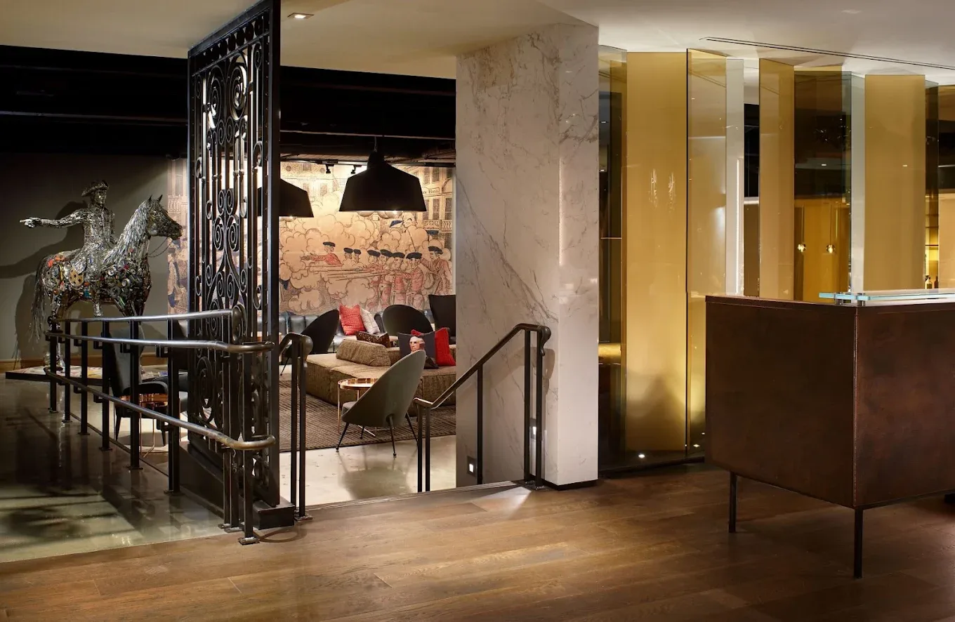 Revere Hotel